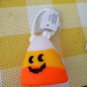 Bath and Body works candy corn pocketbac holder